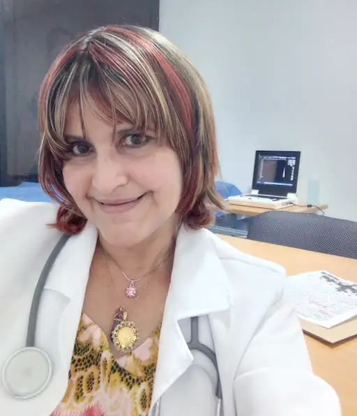 Dra. Adriana Pulido - Médico Nefrólogo